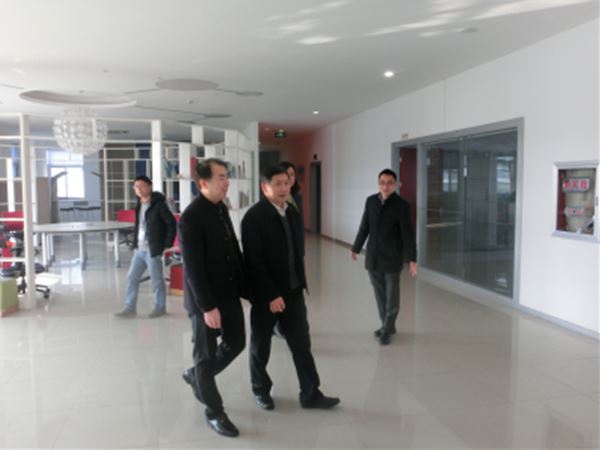 江苏省科协领导来万象城平台_万象城(中国)一站式服务平台,药业开展专题调研